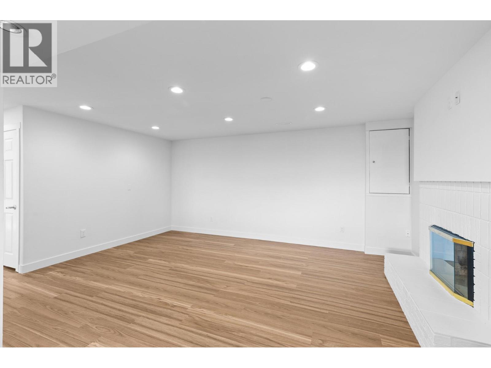 2582 Neufeld Crescent - 33