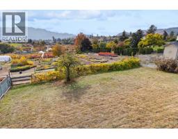 2582 Neufeld Crescent, West Kelowna, BC V4T1P2 Photo 18