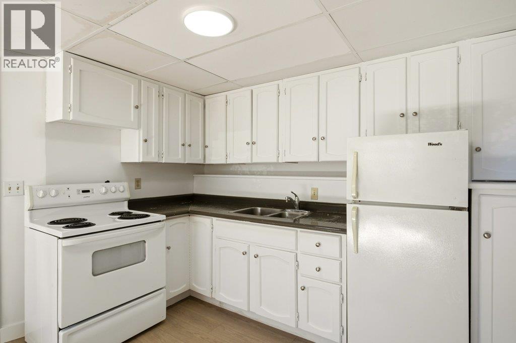 400 Monterey Road - 17