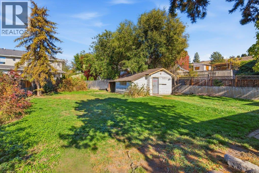 400 Monterey Road, Kelowna