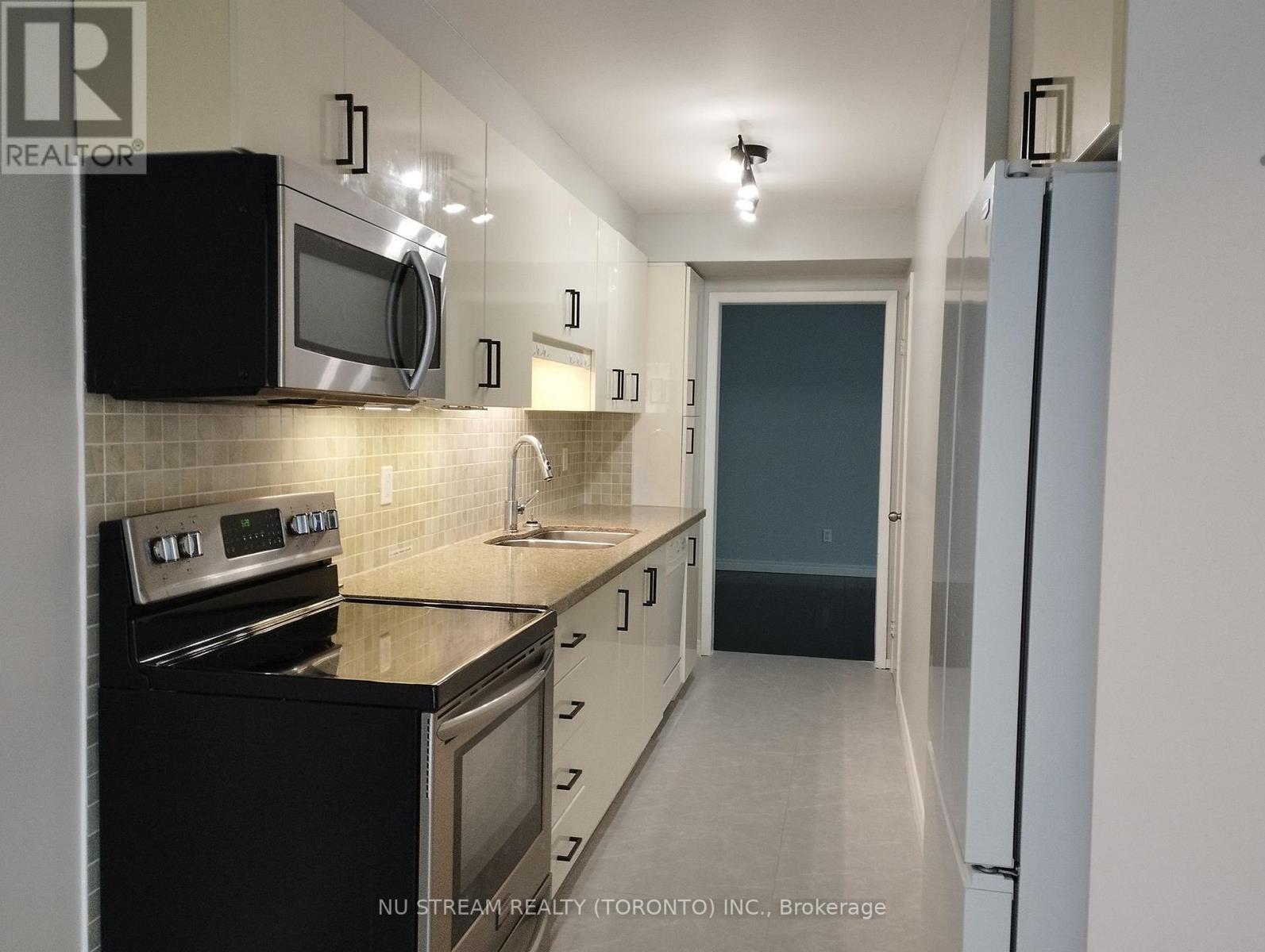 20 SCENIC MILL WAY, Toronto (St. Andrew-Windfields) — photo 3