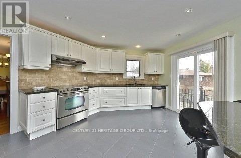 134 MOSSGROVE TRAIL, Toronto (St. Andrew-Windfields) — photo 2