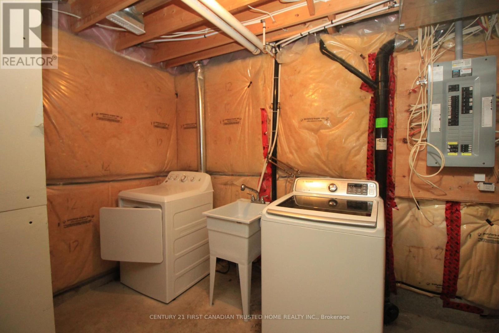 3 bedroom Single Family interior view, 6832 Vallas Circle, London South (South V), Ontario