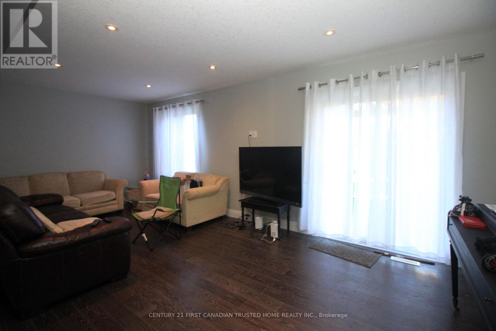3 bedroom Single Family interior view, 6832 Vallas Circle, London South (South V), Ontario