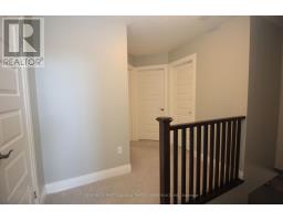 Bedroom 4 - 6832 Vallas Circle, London South, ON N6P0B5 Photo 12