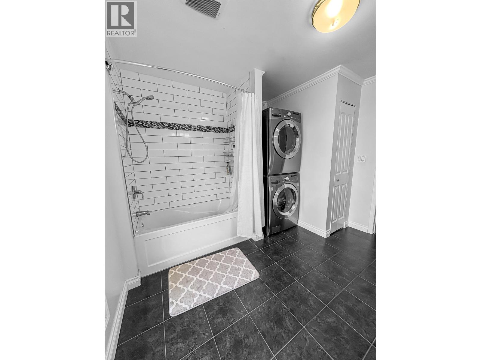 73 BRANT STREET - 13