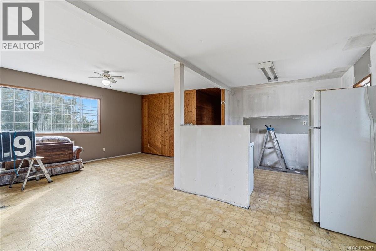 3225 Trans Canada Hwy, Cassidy - Image 1