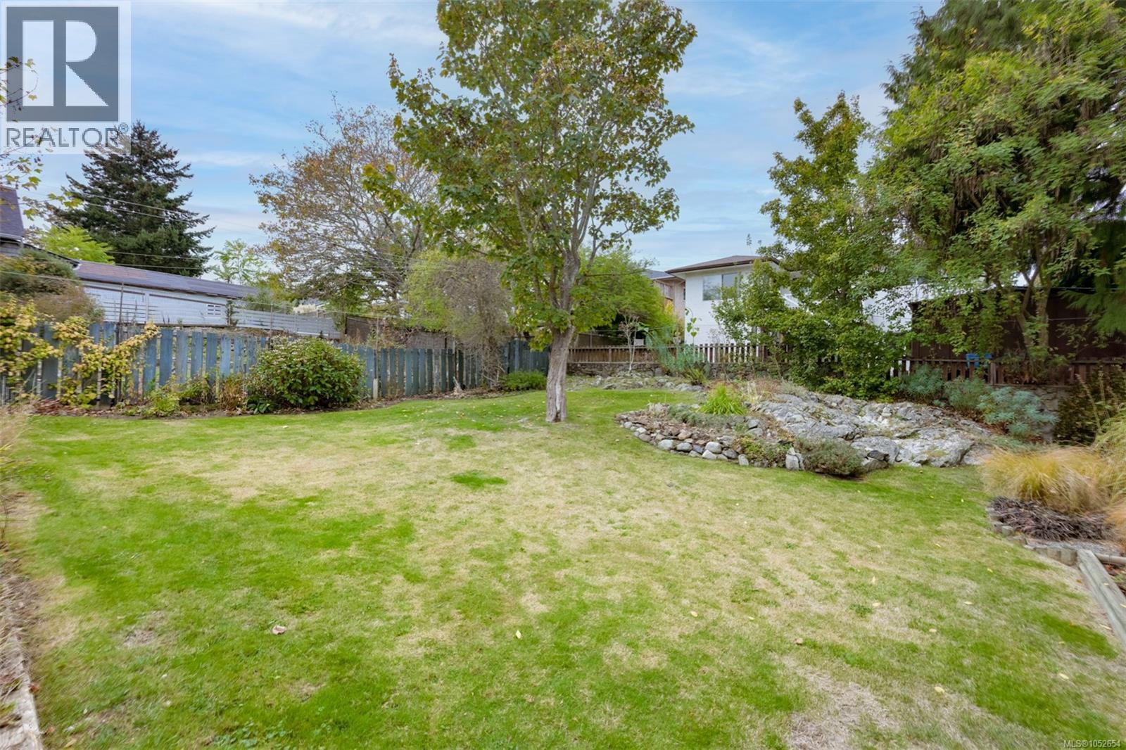  2550/2552 Belmont Avenue, Victoria