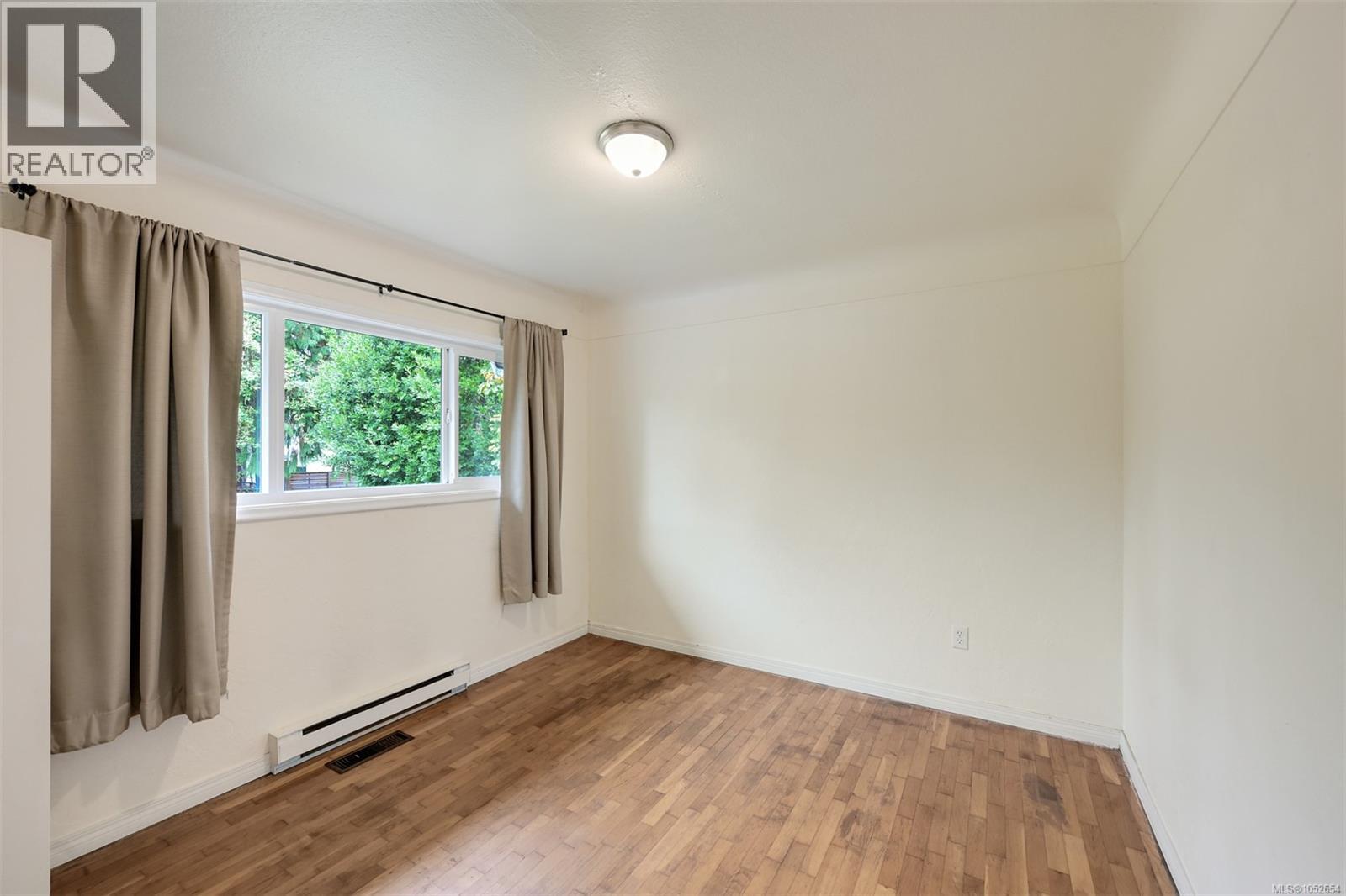 2550/2552 Belmont Ave - 41