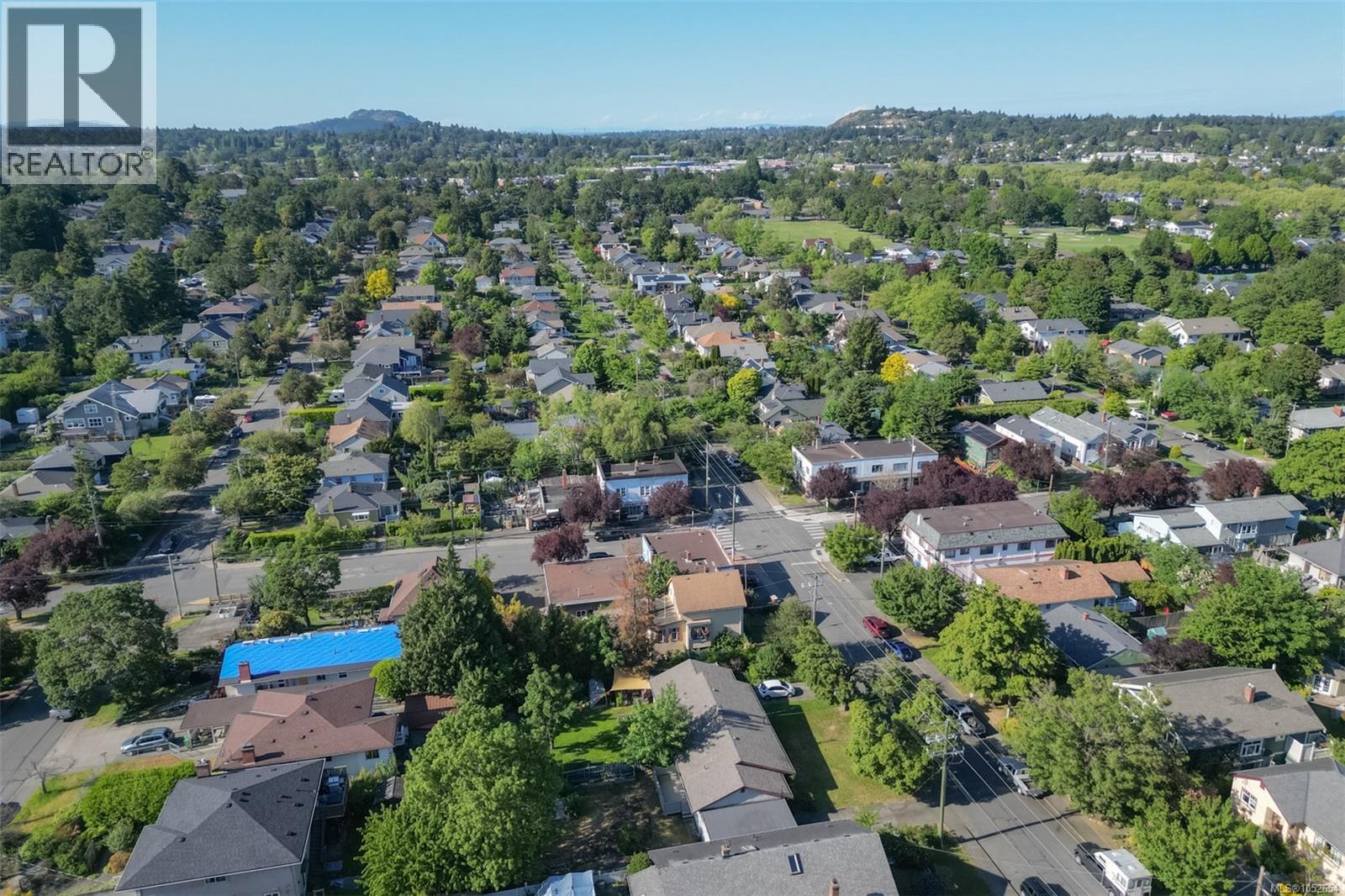 2550/2552 Belmont Avenue, Victoria