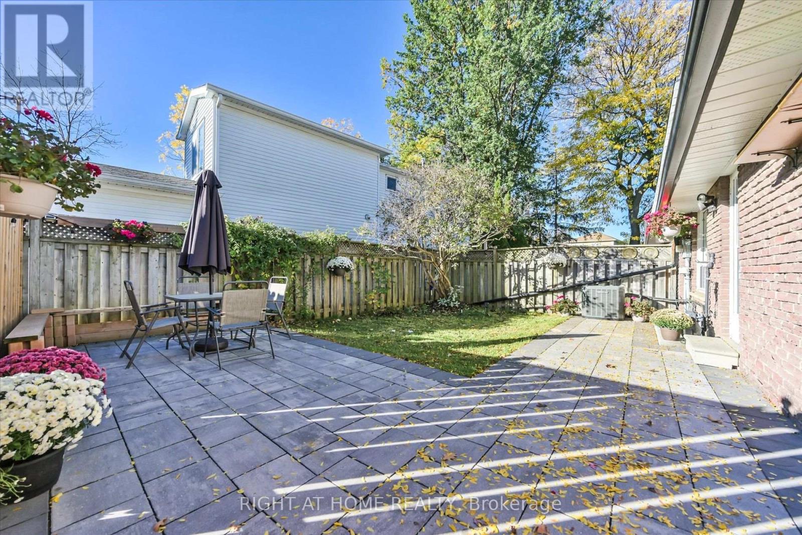 124 SPRINGHEAD GARDENS - 33