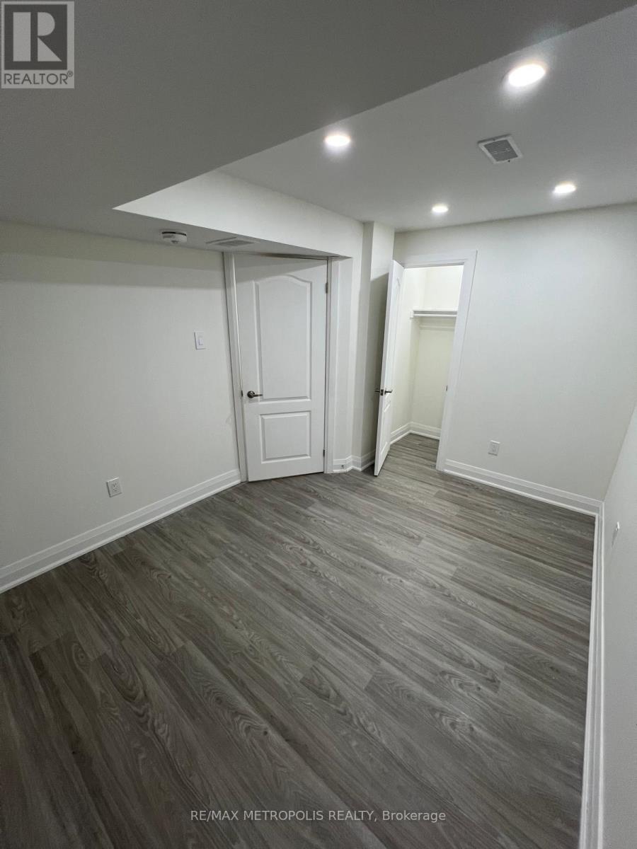 203 Gardiner Drive, Bradford West Gwillimbury photo 6