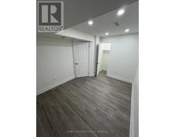 203 Gardiner Drive, Bradford West Gwillimbury, ON L3Z0J5 Photo 6