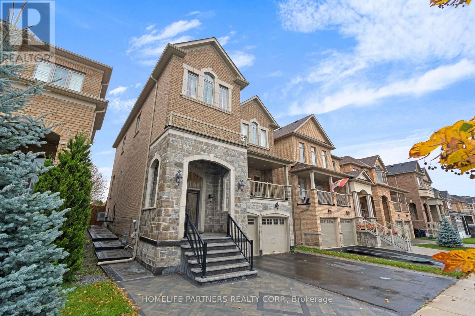 88 Inverness Way, Bradford West Gwillimbury photo 2