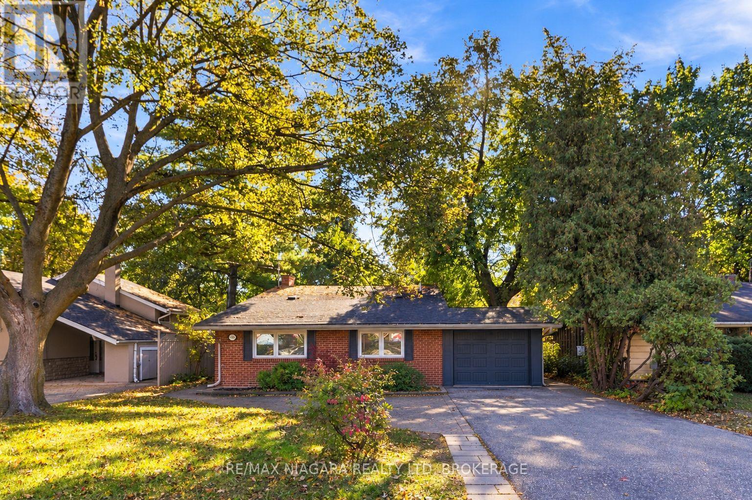 Photo of 1852 Truscott Drive