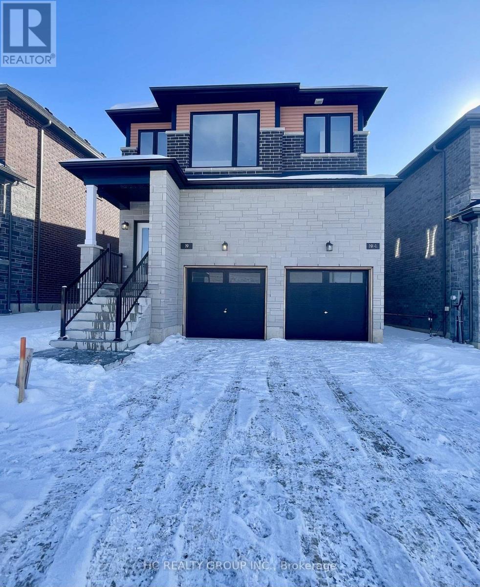 Upper-19 Gateway Drive, Barrie photo 2