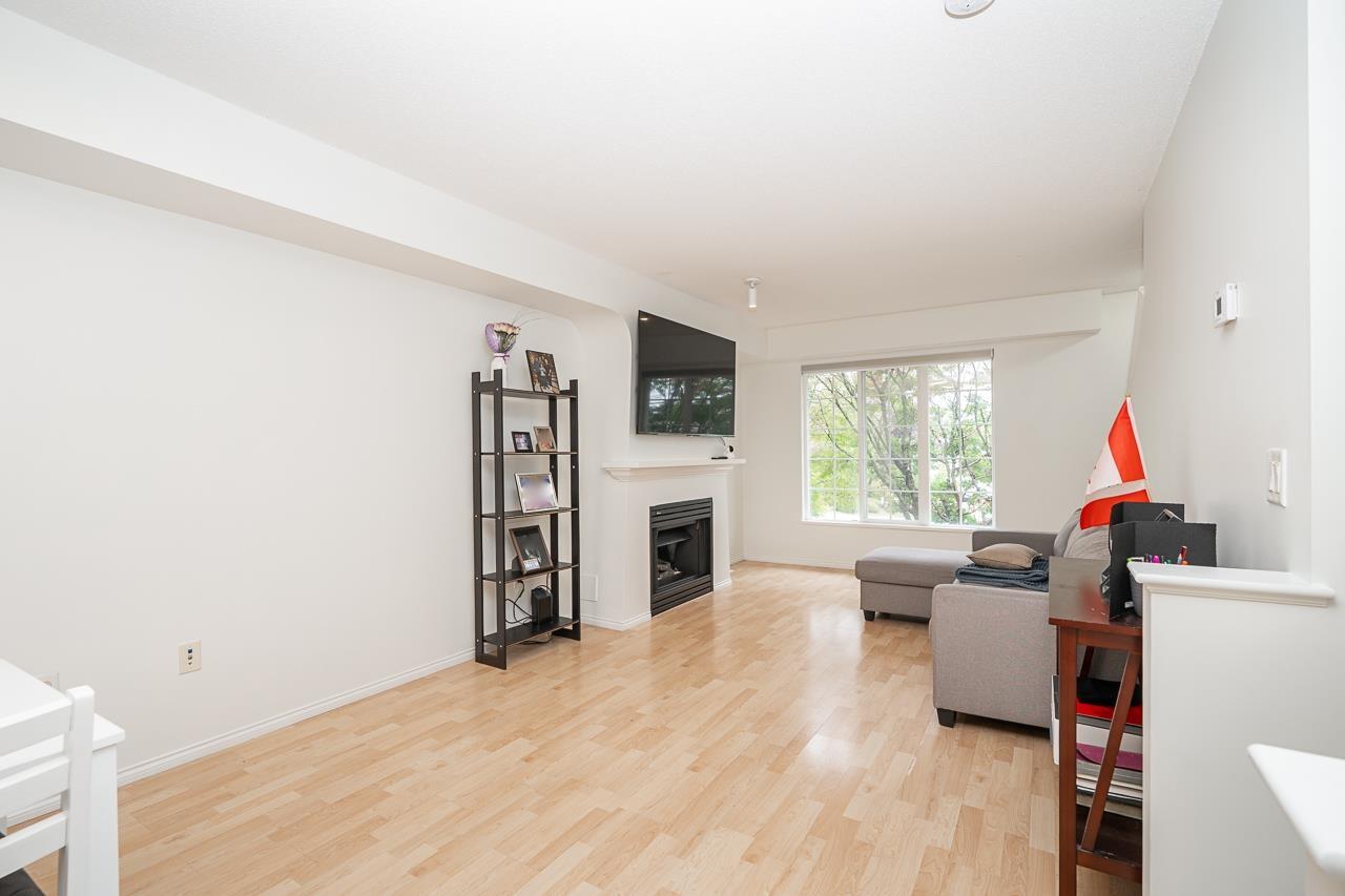 Photo of 85 8775 161 STREET 5