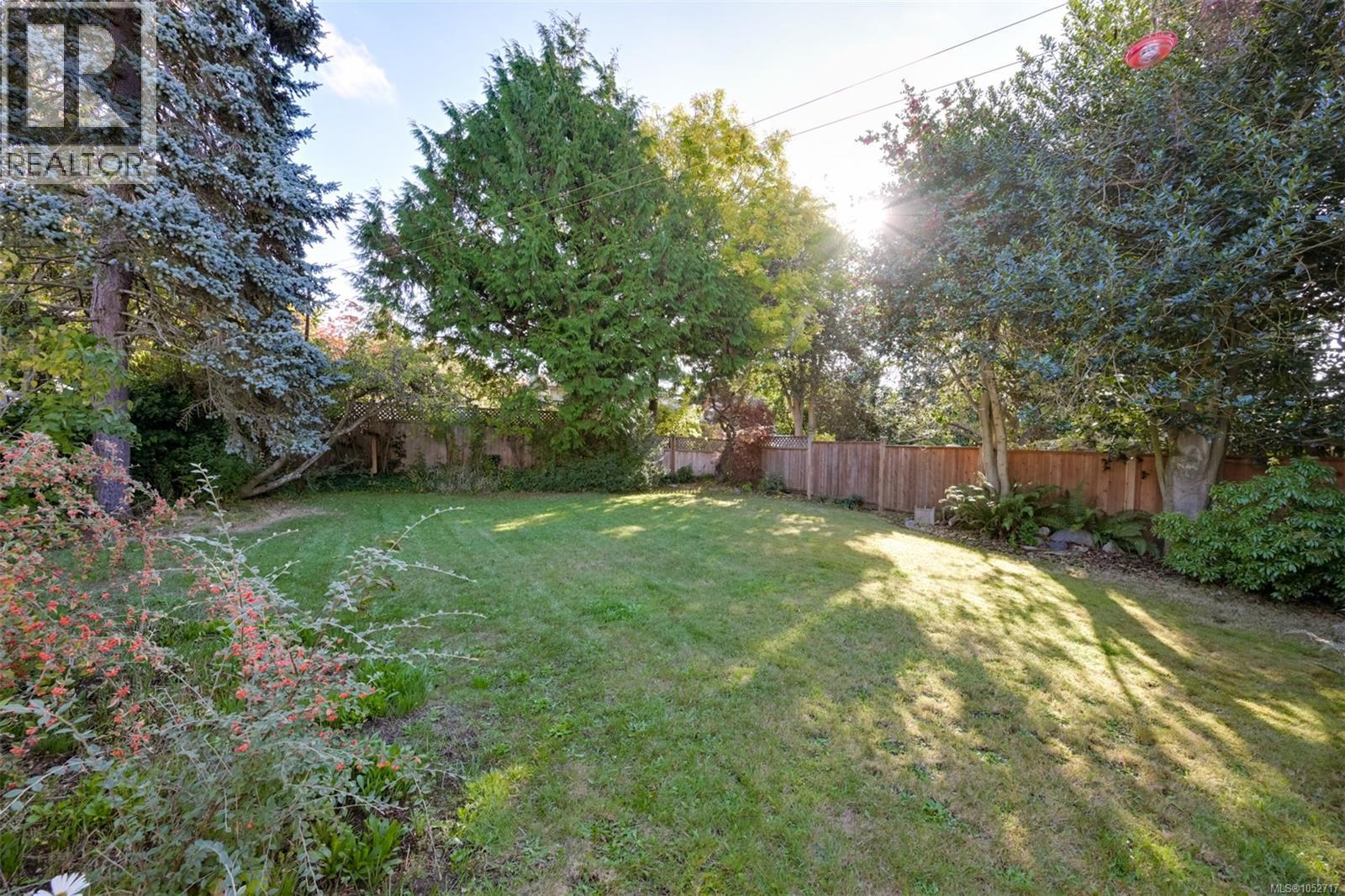  145 Beechwood Avenue, Victoria