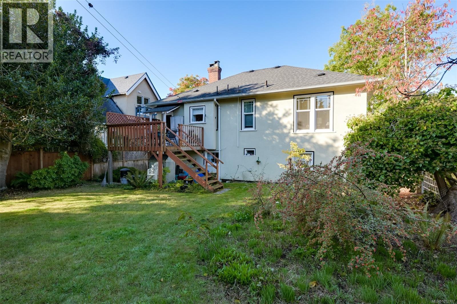  145 Beechwood Avenue, Victoria