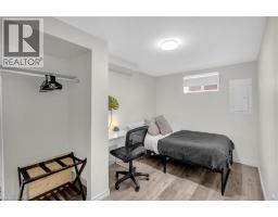 450 Highland Road E, Kitchener, ON N2M3W7 Photo 31