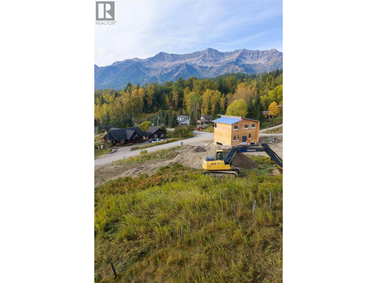 1653 Mcleod Avenue - 32