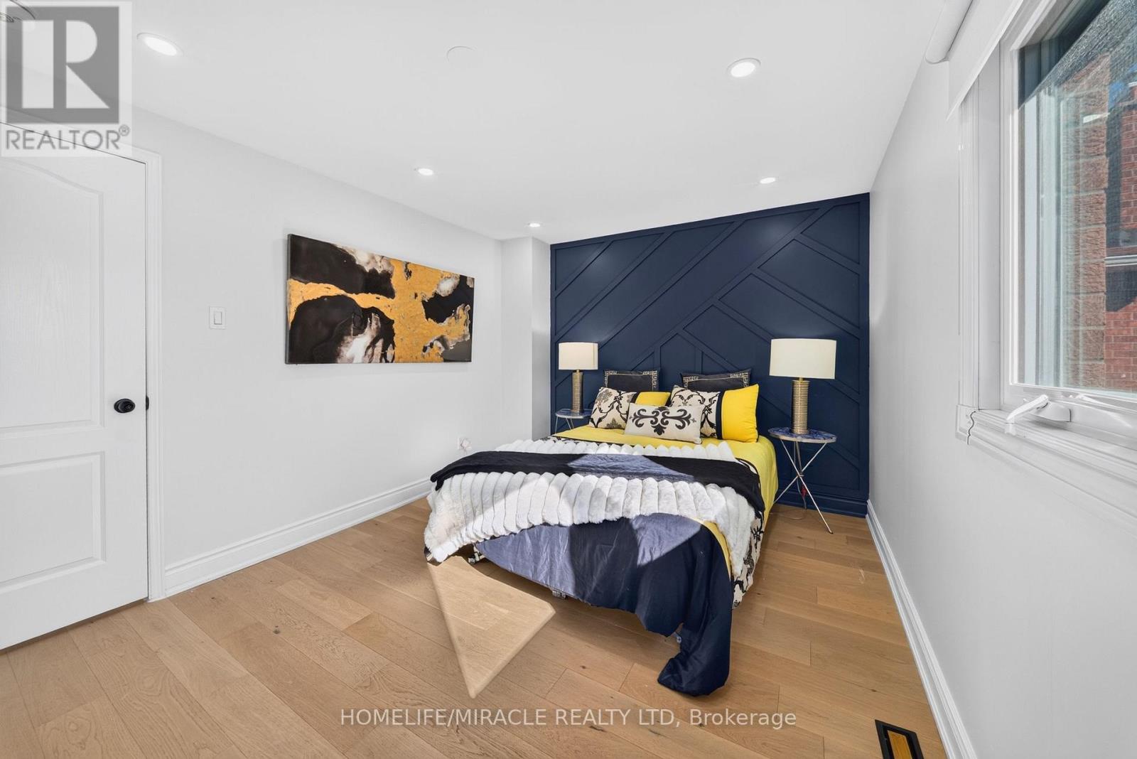 3034 RUNCORN ROW - 26