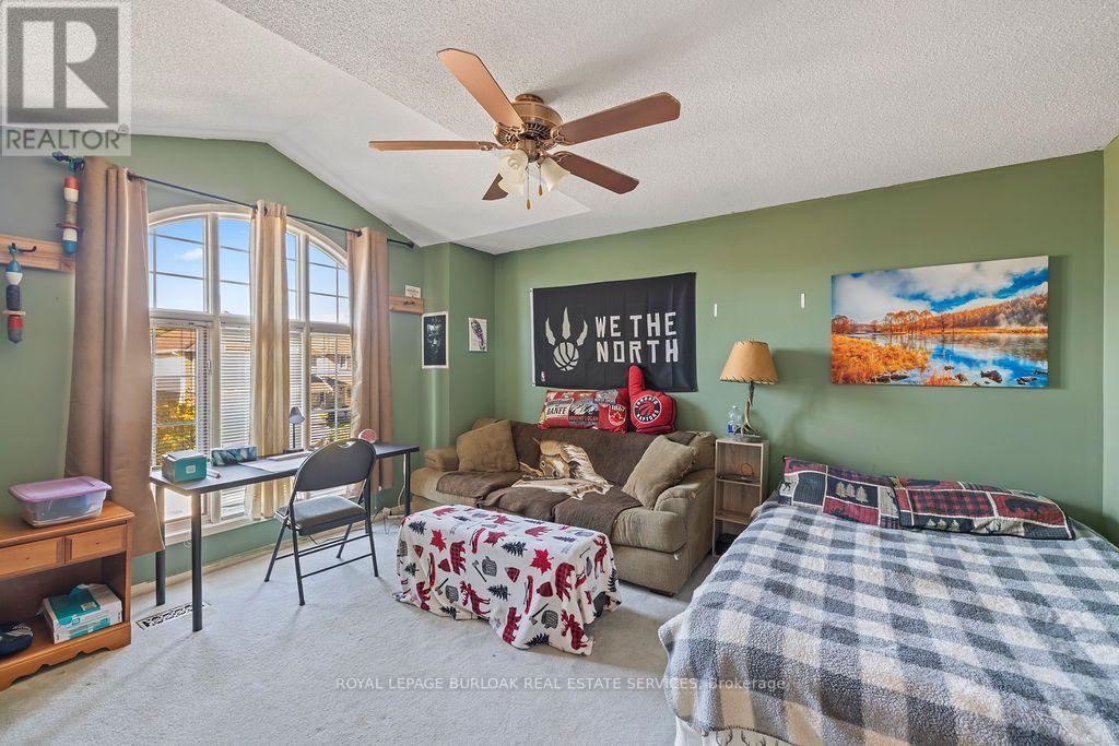 4114 Pincay Oaks Lane, Burlington, ON photo 19