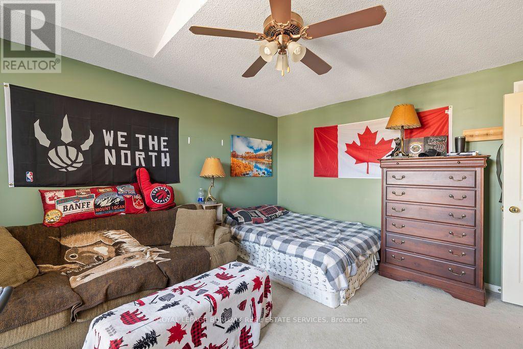 4114 Pincay Oaks Lane, Burlington, ON photo 21