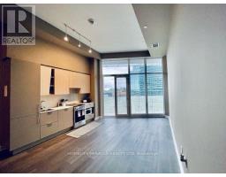 Bathroom - 523 - 3900 Confederation Parkway, Mississauga, ON L5B0M3 Photo 7