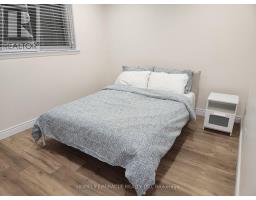 8 Tina Court, Toronto, ON M3L2H4 Photo 7