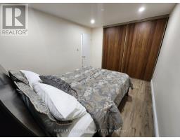 8 Tina Court, Toronto, ON M3L2H4 Photo 9