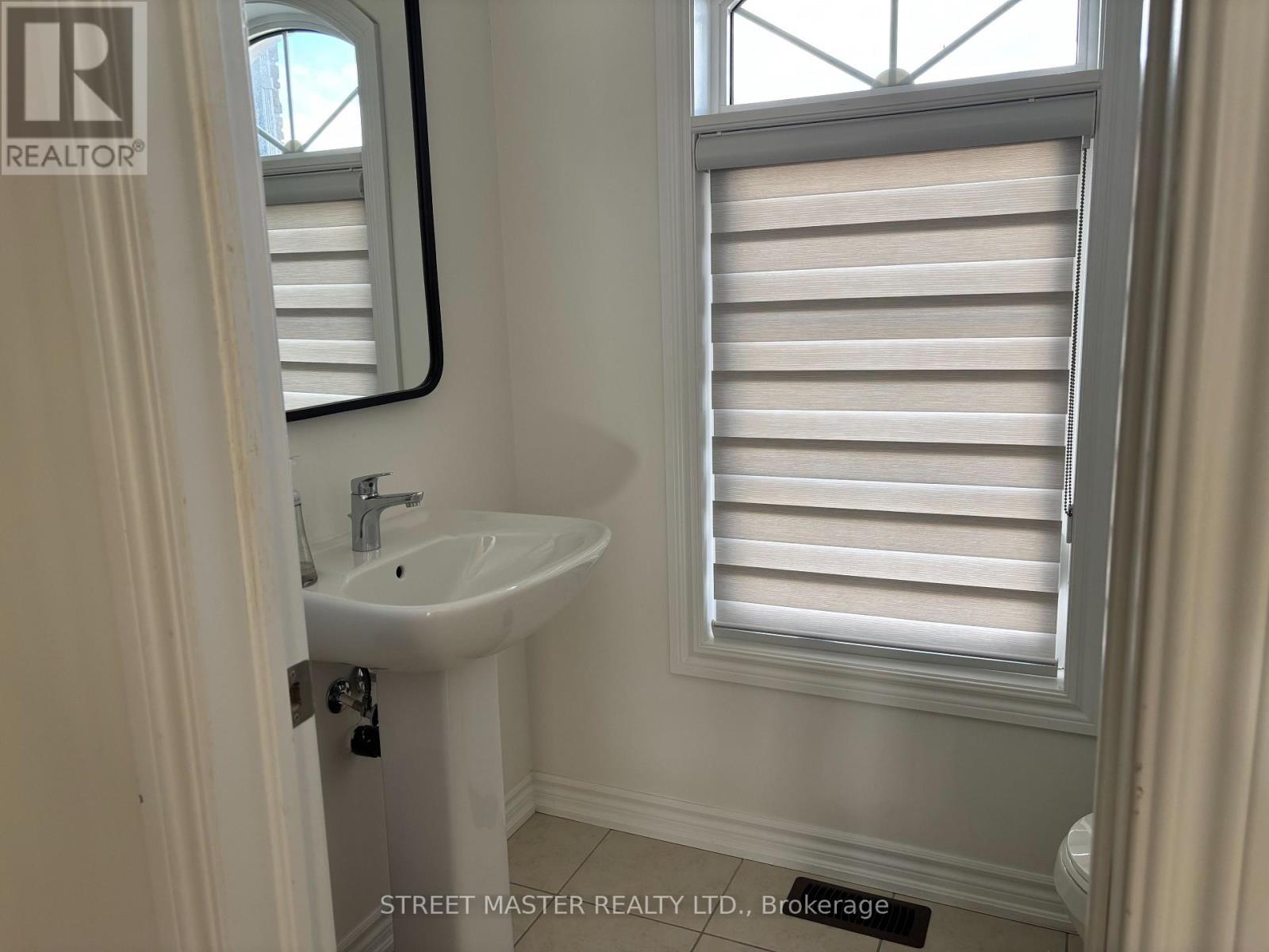 15 GILFORD STREET, Brampton (Credit Valley) — photo 10