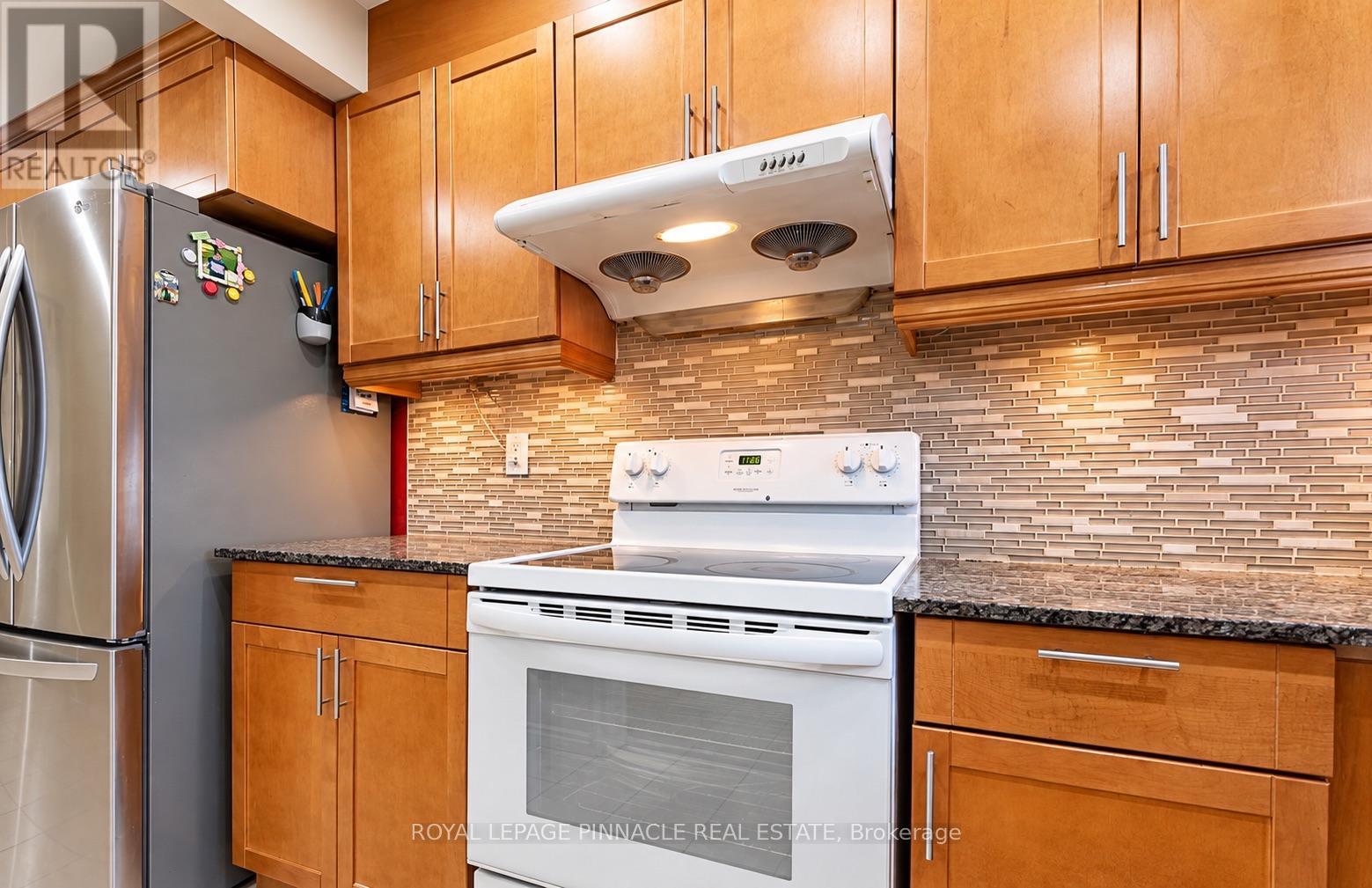 88 Fleetwood Crescent, Brampton, ON photo 9