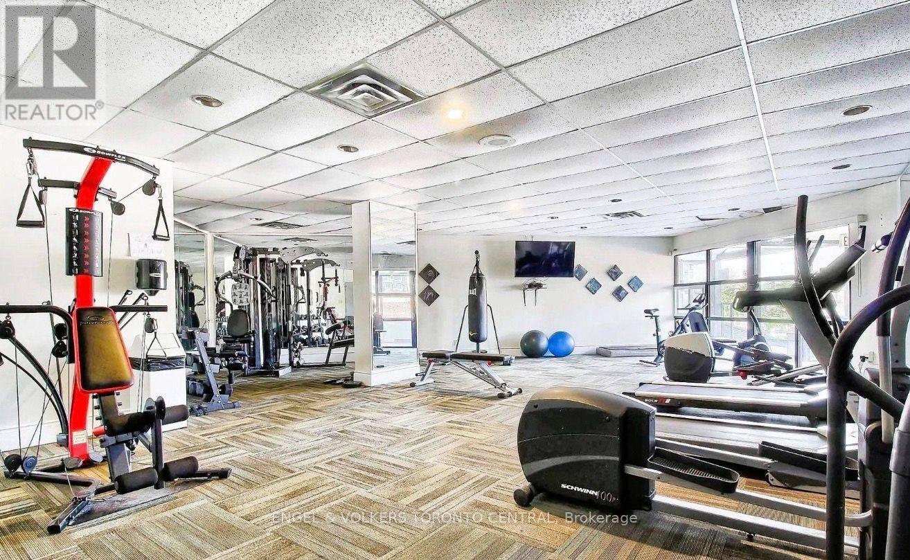 TH18- 100 Arbors Lane, Vaughan, ON photo 41