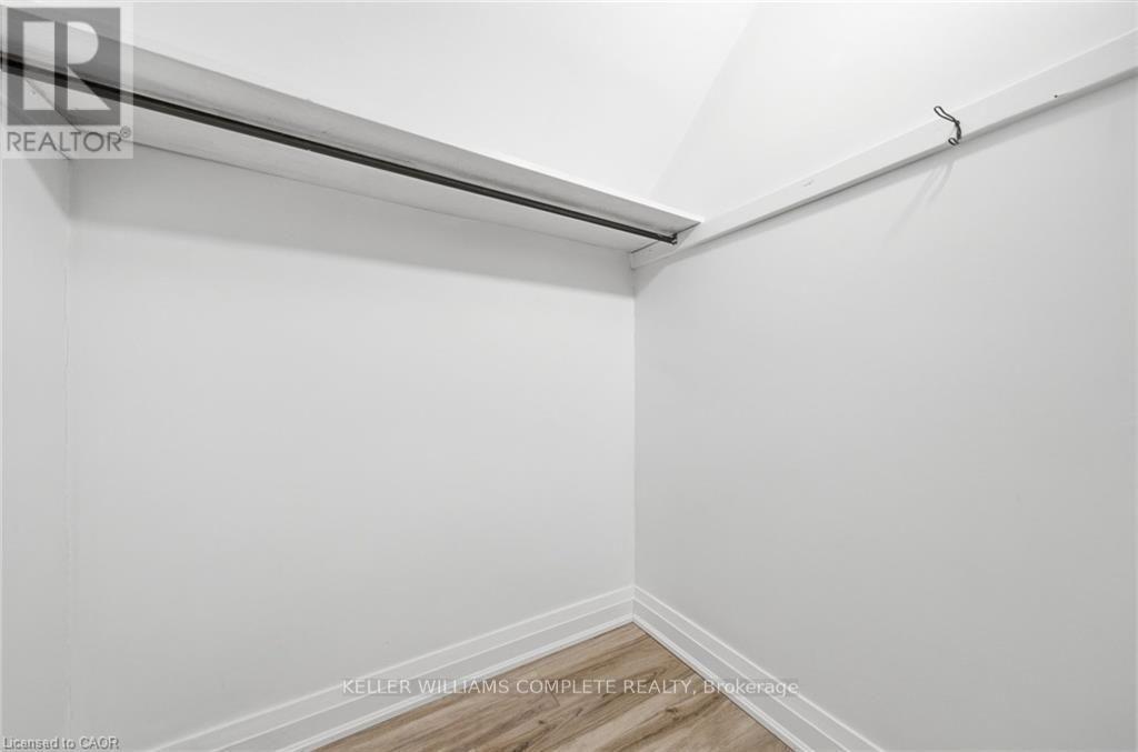 143 HUXLEY AVENUE S - 26