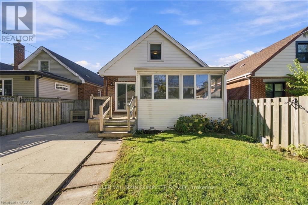 143 HUXLEY Avenue South, Hamilton, ON photo 47