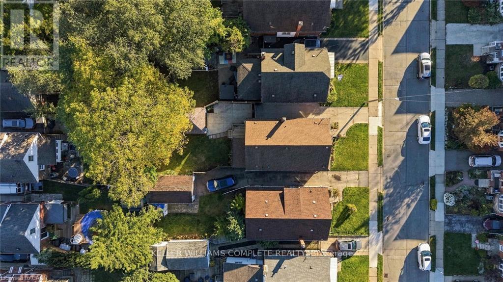 143 HUXLEY AVENUE S - 48