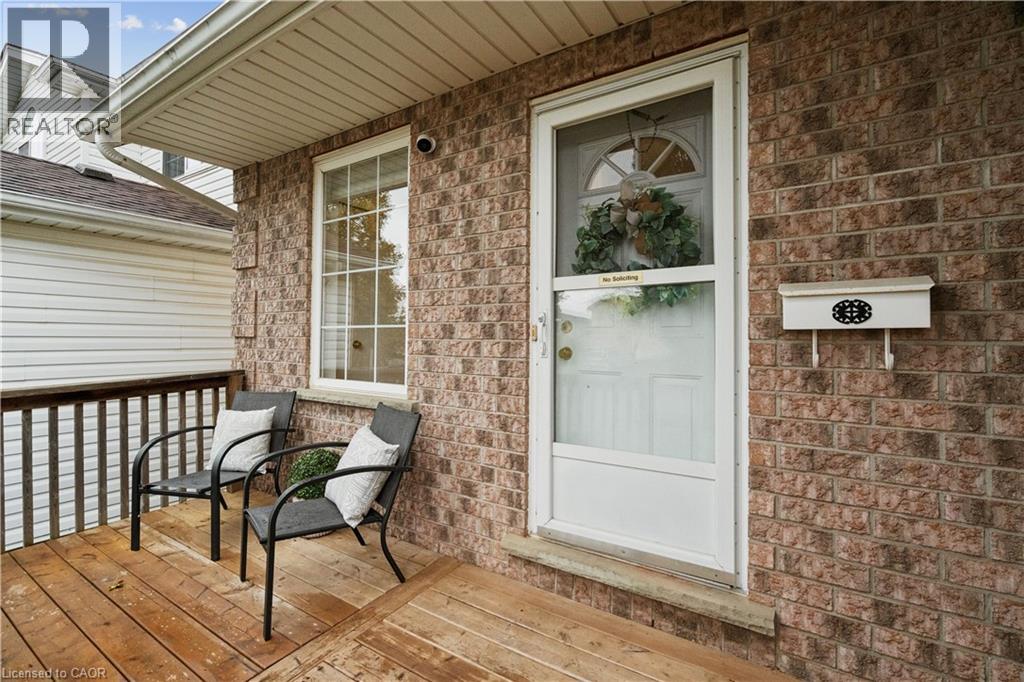 46 CHESTERTON Lane, Guelph — photo 2