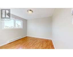 132 St.Thomas Line thumbnail 18