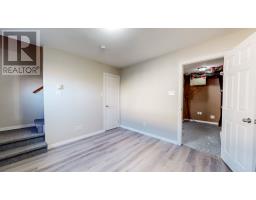 132 St.Thomas Line thumbnail 20