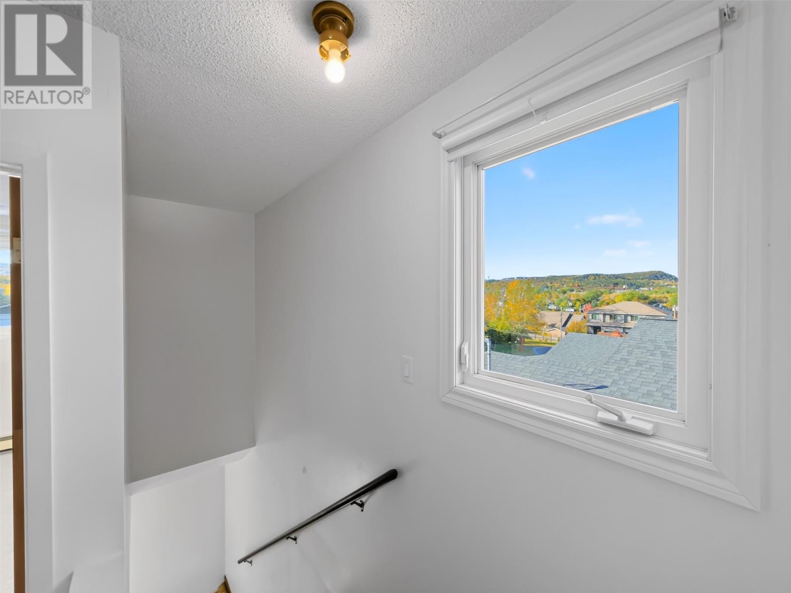22 Emerald Avenue - 27
