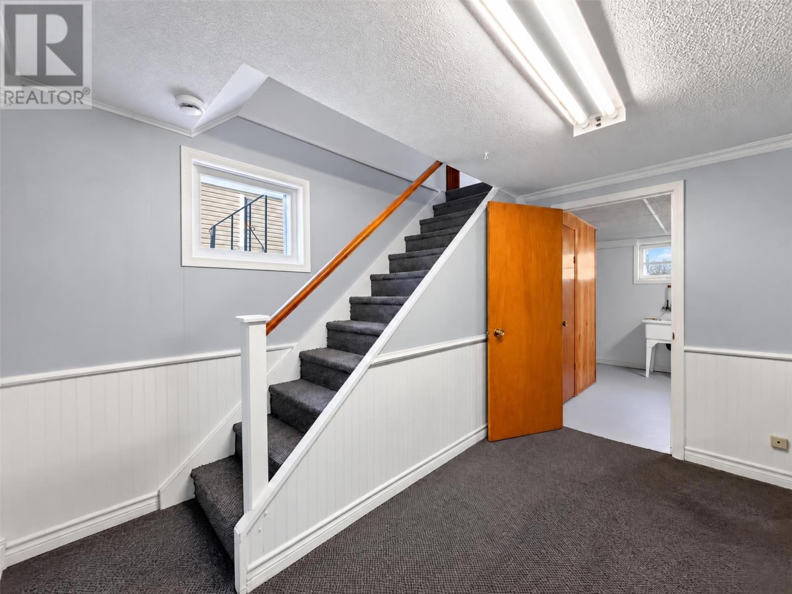 22 Emerald Avenue - 35