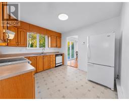 22 Emerald Avenue thumbnail 18