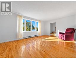 22 Emerald Avenue thumbnail 23