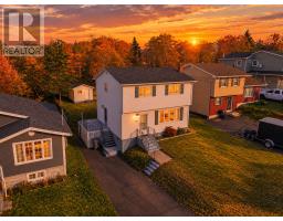 22 Emerald Avenue thumbnail 3