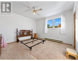 22 Emerald Avenue thumbnail 33