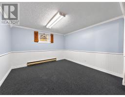 22 Emerald Avenue thumbnail 39