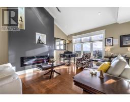 121 Summit Drive thumbnail 7