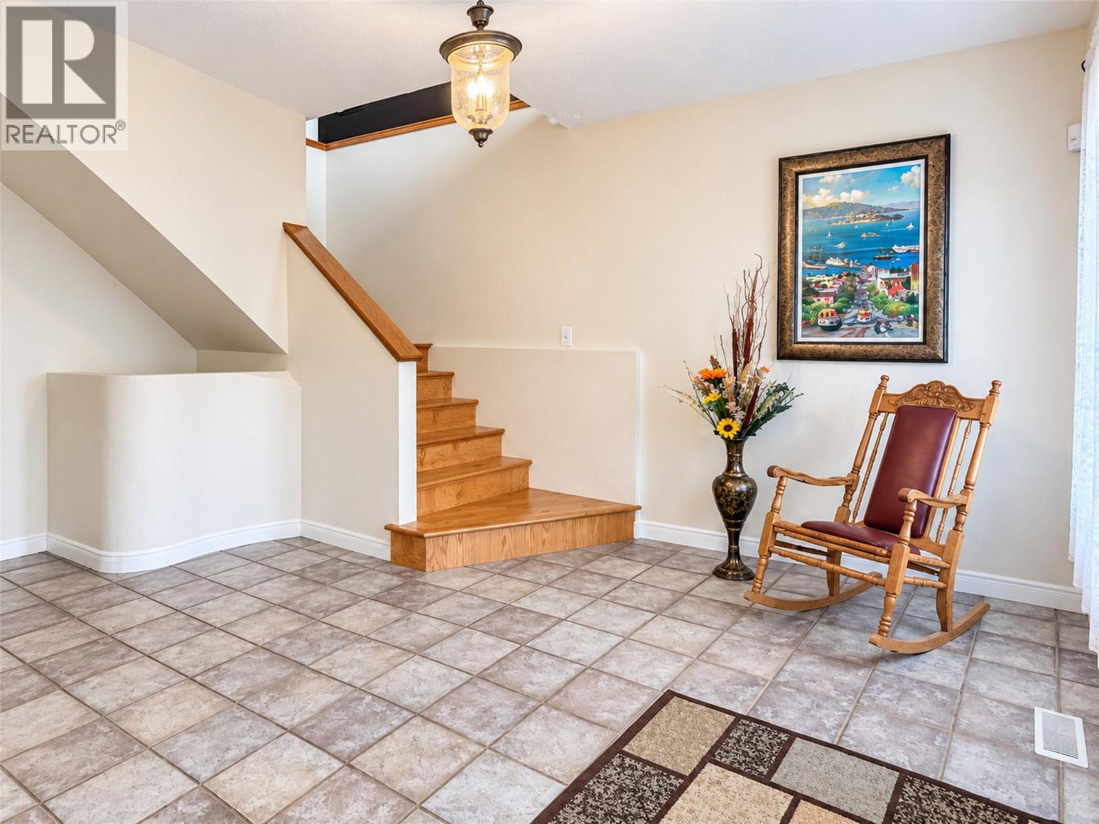 527 16TH Street S - 36