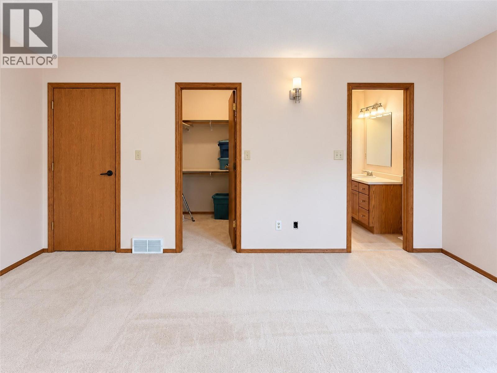 527 16TH Street S - 18